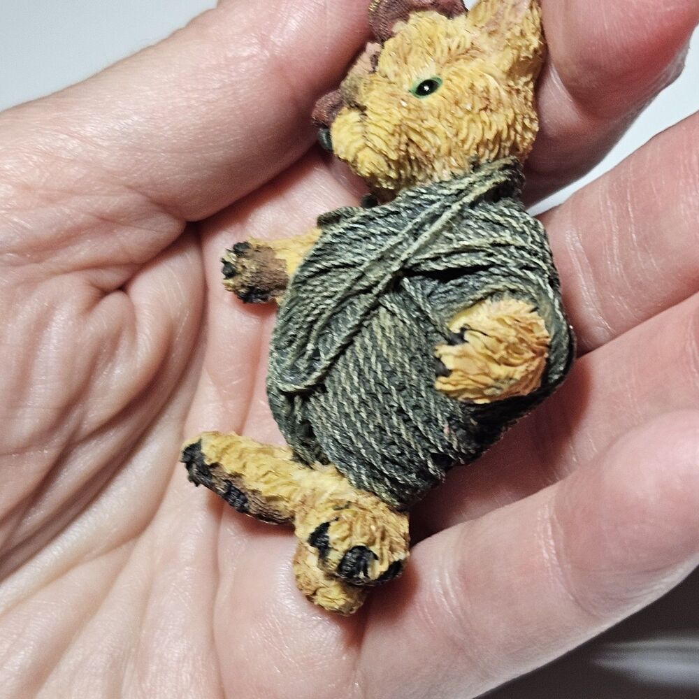 Vintage Boyd's Bears Pin Brooch Resin Teddy Yarn 1995 - Picture 2 of 9